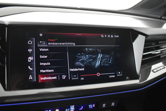 Audi Q4 e-tron 40 204PK S edition | Head-Up Display | Navigatie | Leder | Adaptive Cruise Control | Matrix LED | Warmtepomp | Dodehoek Detectie
