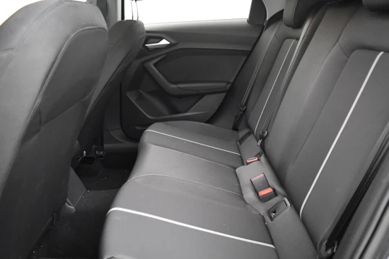 Audi A1 Sportback 30TFSI 110PK 6 Versn. Handgesch. Pro Line | 15" Velgen | Airco | Apple Carplay / Android Auto | Parkeersensoren Achter