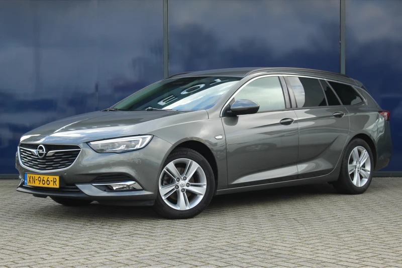 Opel Insignia Sports Tourer 1.5 Turbo Business | NAV. | Cam | Trekhaak | Stuur+ Stoelverw. | Dodehoekbew. | PDC V&