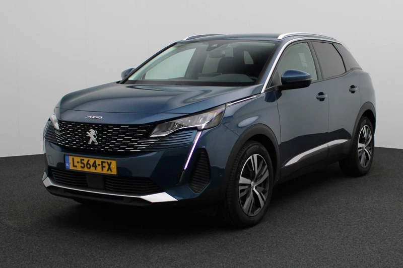 Peugeot 3008 1.2 130PK Allure Pack | Camera | NAVI | Leder/Stof | Parkeersensoren Voor + Achter | Apple/Android c