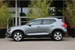 Volvo XC40 T4 190pk Automaat Momentum | Schuifdak | Camera | Keyless | Stuur- en stoelverwarming