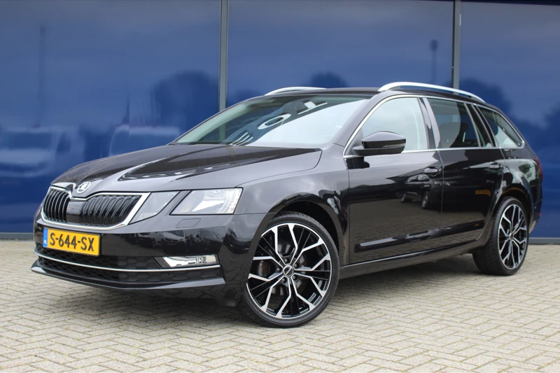 Škoda Octavia 1.5 150PK DSG Combi Sport Business | 18"LMV | Navi by app | Stoelverw. | PDC | Climate- cruisecontro