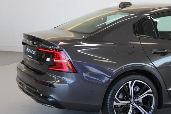 Volvo S60 T6 350PK AWD Long Range Plus Dark | 360° Camera | HK Audio | 19'' | Lighting Pack