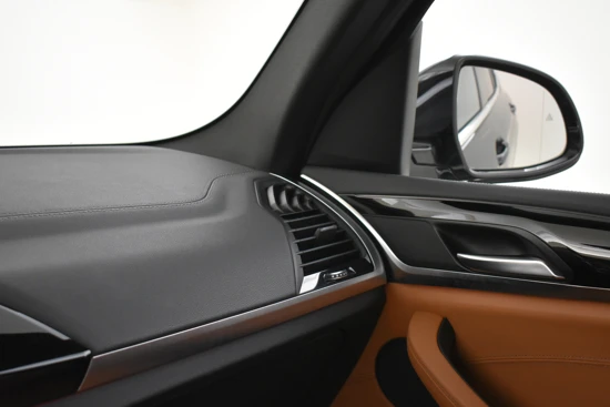 BMW X3 30i (252pk) High Executive Luxury