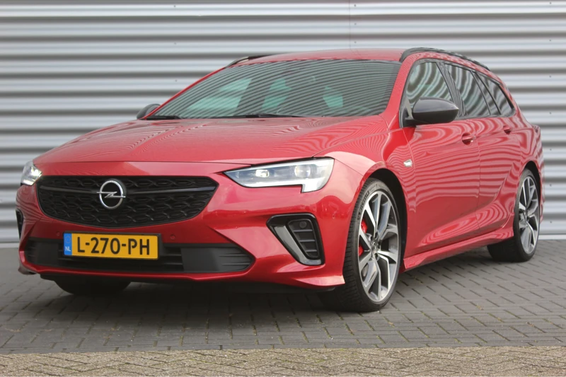 Opel Insignia SPORTS TOURER GSI 2.0 TURBO 230PK 4X4 AUTOMAAT