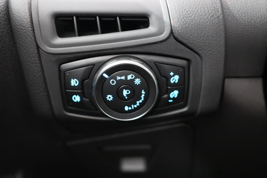 Ford Focus Wagon 1.0 100 pk Lease Edition | Navigatie | Climate Control | Dealer OH! | Parkeersensoren | 1e Eigenaar | Lichtmetalen velgen