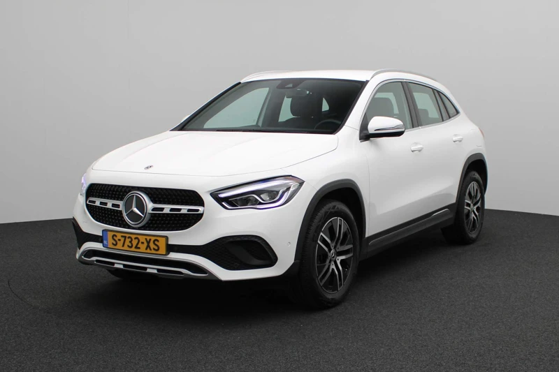 Mercedes-Benz GLA 180 Progressive Navigatie | Climate en Cruise control | Lichtmetalen wielen | Widescreen |