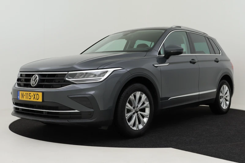 Volkswagen Tiguan 1.5 TSI 150 PK Life | LED | | Navigatie | Fabrieksgarantie tot 01-2026 | Climate Control | Parkeersensoren | Adaptieve cruise co