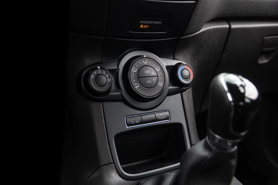 Ford Fiesta 1.0 Style Ultimate | ALL SEASON | LMV | NAVI | AIRCO | DEALER ONDERHOUDEN |