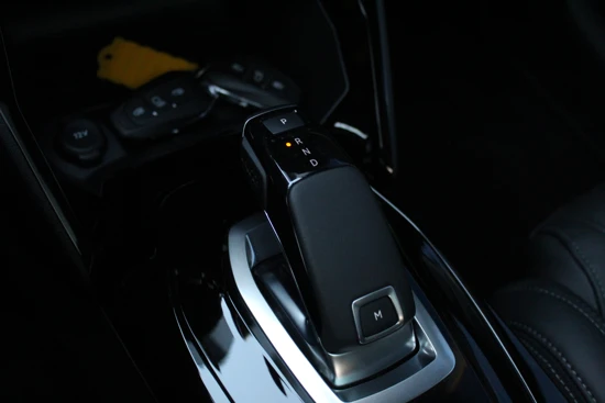 Peugeot 208 1.2 AUT.8 GT PACK | Full Options | PANO | NAV | CAM | 3-D Cockpit | Leder| Massage st. | Stoelverw.
