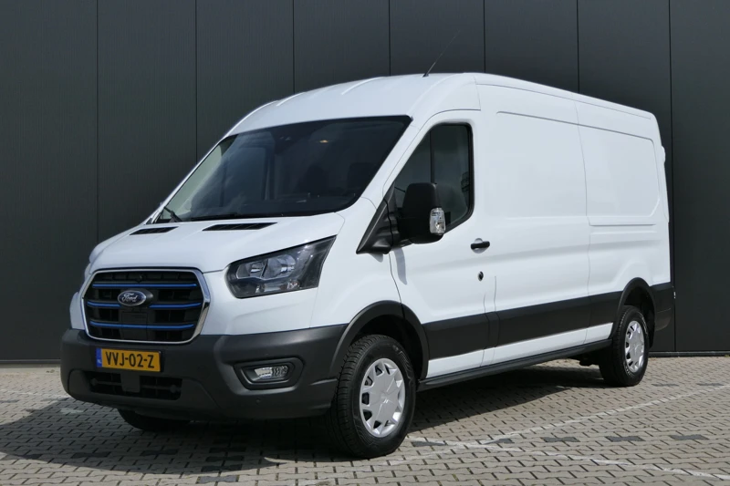 Ford E-Transit 350 L3H2 Trend 68 kWh All-electric