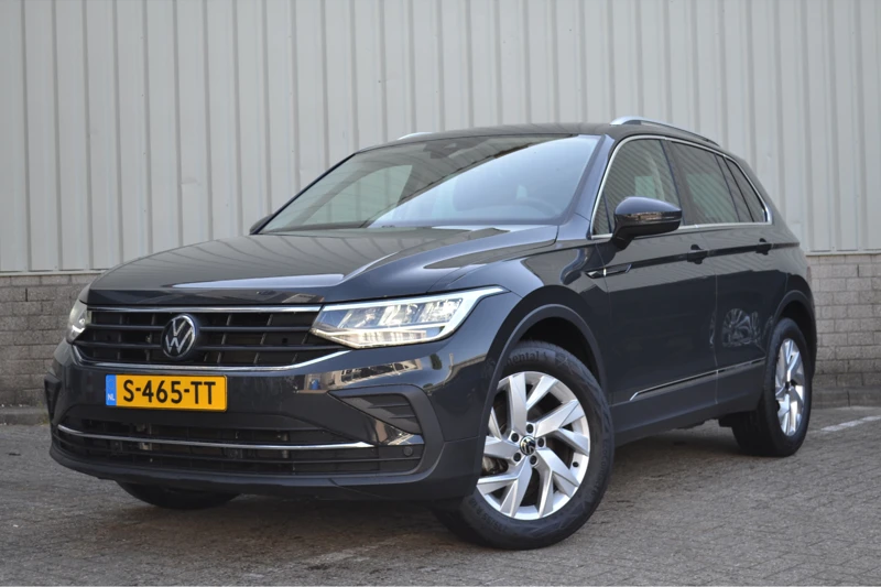 Volkswagen Tiguan 1.5 TSI 150PK DSG Aut. Elegance | Trekhaak | Alcantara Bekleding | App-Connect | Stoel + Stuurverwarming | 18'' LMV | Achteruitr