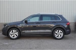 Volkswagen Tiguan 1.5 TSI 150PK DSG Aut. Elegance | Trekhaak | Alcantara Bekleding | App-Connect | Stoel + Stuurverwarming | 18'' LMV | Achteruitr