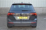 Volkswagen Tiguan 1.5 TSI 150PK DSG Aut. Elegance | Trekhaak | Alcantara Bekleding | App-Connect | Stoel + Stuurverwarming | 18'' LMV | Achteruitr