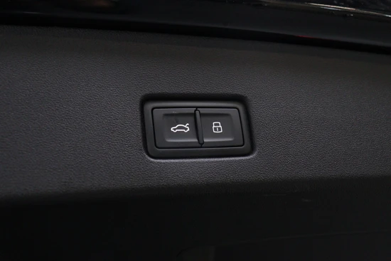 Audi Q4 e-tron 40 204 PK | 16% Bijtelling | Warmtepomp | ACC | Achteruitrijcamera | BTW | Navigatie | App-Connect | Direct Beschikbaar