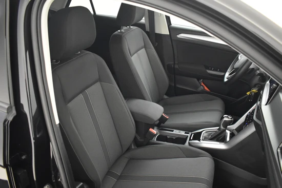 Volkswagen T-Roc 1.5 TSI 150pk Life Business DSG/AUTO | Adaptief cruise control | Navigatie | Trekhaak | Fabrieksgarantie 2026 | Privacy glass |