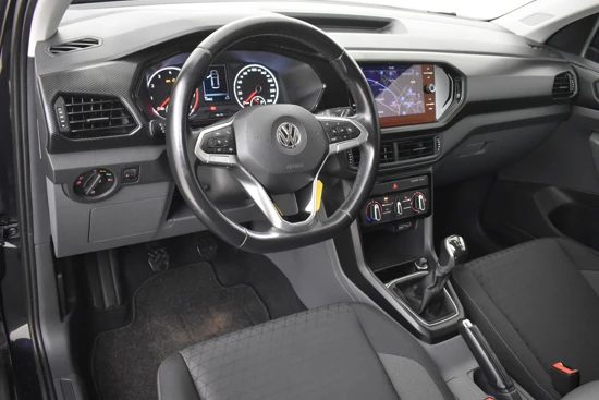 Volkswagen T-Cross 1.0 TSI Life 96pk | Adaptief cruise control | Navigatie | App connect | 100% dealeronderhouden | Privacy glass | Dimlicht en reg