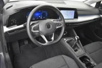 Volkswagen Golf 1.0 TSI Life 111pk | Adaptief cruise control | Navigatie | App connect | LED koplampen | Privacy glass | DAB radio | Fabrieksgar