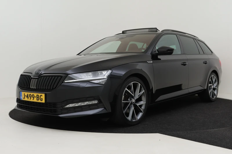 Škoda Superb Combi 1.5 TSI 150PK ACT Sportline Business AUT/DSG | 100% Dealeronderhouden | 1e Eigenaar! | Panoramadak | Adaptieve Cruise Cont