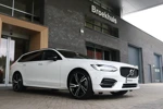 Volvo V90 T8 AWD Recharge R-design | Alle opties! | Bowers & Wilkins | Luchtvering | Head-Up Display | Stoelventilatie | 360° Camera | Tre