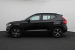 Volvo XC40 1.5 T2 R-Design | Panoramisch Kanteldak | Camera 360 | Elec.Stoel | Elec.Klep | Stoelverwarming | Leder\Stof | DAB+ |