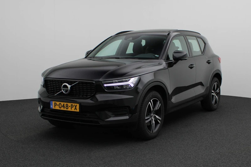 Volvo XC40 1.5 T2 R-Design | Panoramisch Kanteldak | Camera 360 | Elec.Stoel | Elec.Klep | Stoelverwarming | Leder\Stof | DAB+ |