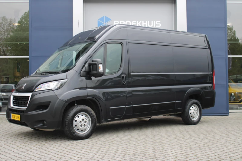 Peugeot Boxer 330 2.2 BlueHDi 140PK L2H2 PREMIUM