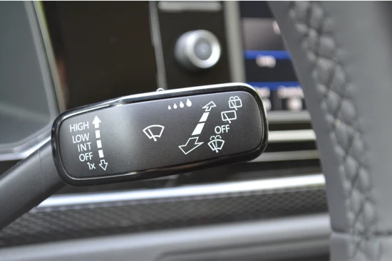 Volkswagen Polo 1.0 TSI 95PK Life | BTW | 17'' LMV | Direct Beschikbaar | Parkeersensoren V+A | App-Connect | Elektrisch Inklapbare Spiegels | A