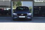 Volvo S60 B4 Ultimate Dark | Google | 360° Camera | Head-Up Display | Harman/Kardon | Adaptive Cruise | Panoramadak | Elektrische Stoelen