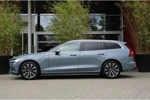 Volvo V60 T6 Recharge AWD Core Bright Long Range | Pilot Assist | BLIS | Camera | Stuur- en stoelverwarming | Keyless | 18" velgen