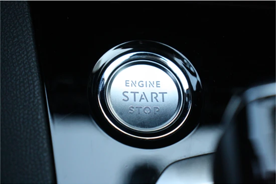 Peugeot 5008 1.2 PURETECH 130PK BLUE LEASE ALLURE AUTOMAAT