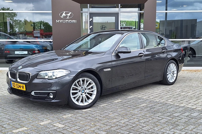 BMW 5 Serie 520i Luxury Edition