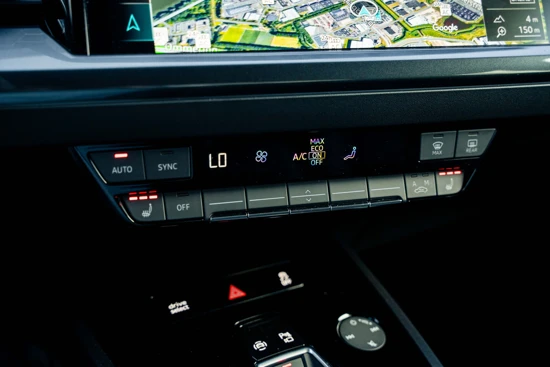 Audi Q4 e-tron Sportback 40 204PK S edition | 21" Velgen | Comfortpakket | Head-Up Display | Optiekpakket Zwart Plus | Sonos | Privacy Glass |