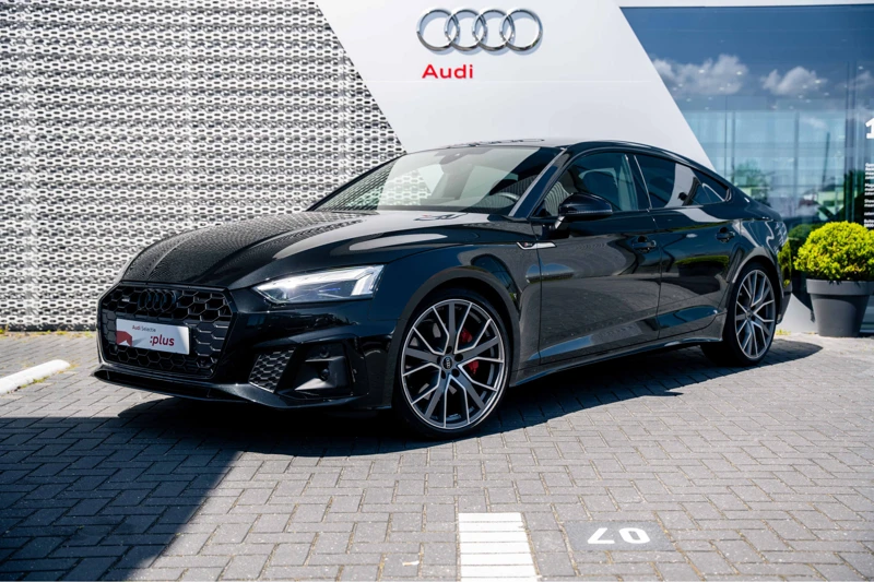 Audi A5 Sportback 45 TFSI 265PK quattro S edition | S-Sporstoelen | Assistentiepakket Rijden | Achteruitrijcamera | 20" Velgen | Bang &