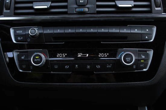 BMW 1 Serie 5-deurs 120i M-sport Automaat