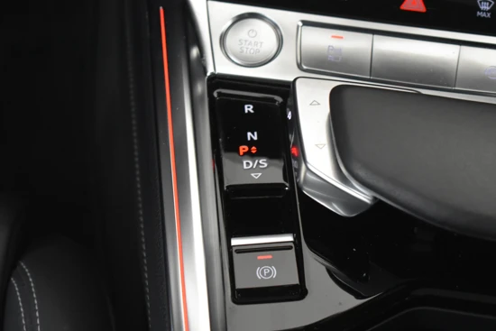 Audi e-tron e-tron 55 quattro advanced 95 kWh 361pk | Blauw mat wrapping | Adaptief cruise control | Navigatie | Panorama dak | Trekhaak | M