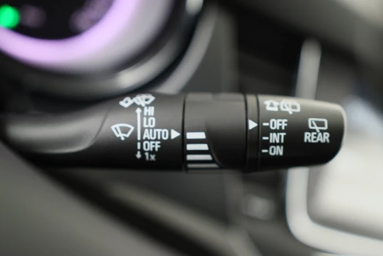 Opel Astra 1.0 Turbo 120 Jaar Edition | 1e Eigenaar! | Navigatie | Dealer Onderhouden! | Cruise control | Climate Control | PDC | Dealer OH