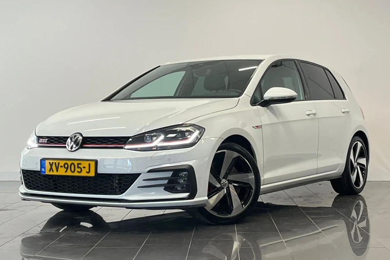 Volkswagen Golf 2.0 TSI GTI Performance | dealer OH | Adaptieve cruise |