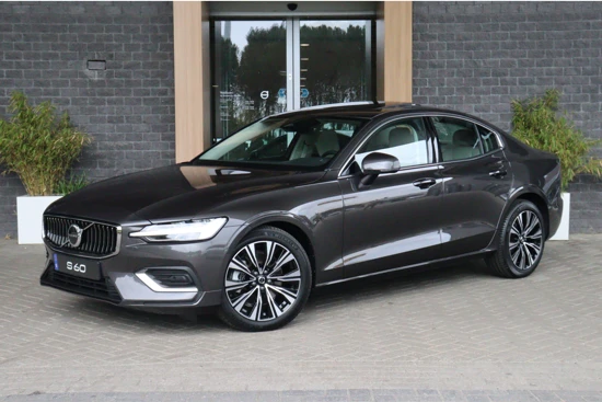 Volvo S60 B4 Plus Bright | NIEUW! | Panoramadak | Adaptieve Cruise | Pilot Assist | Elektrisch verstelbare stoelen met geh. | BLIS Dode ho