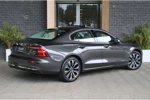 Volvo S60 B4 Plus Bright | NIEUW! | Panoramadak | Adaptieve Cruise | Pilot Assist | Elektrisch verstelbare stoelen met geh. | BLIS Dode ho