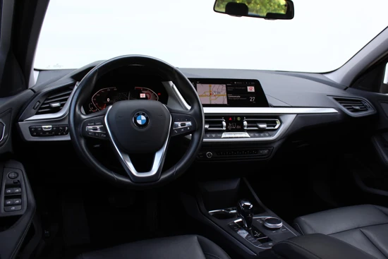 BMW 1 Serie 5-deurs 118i High Executive Automaat