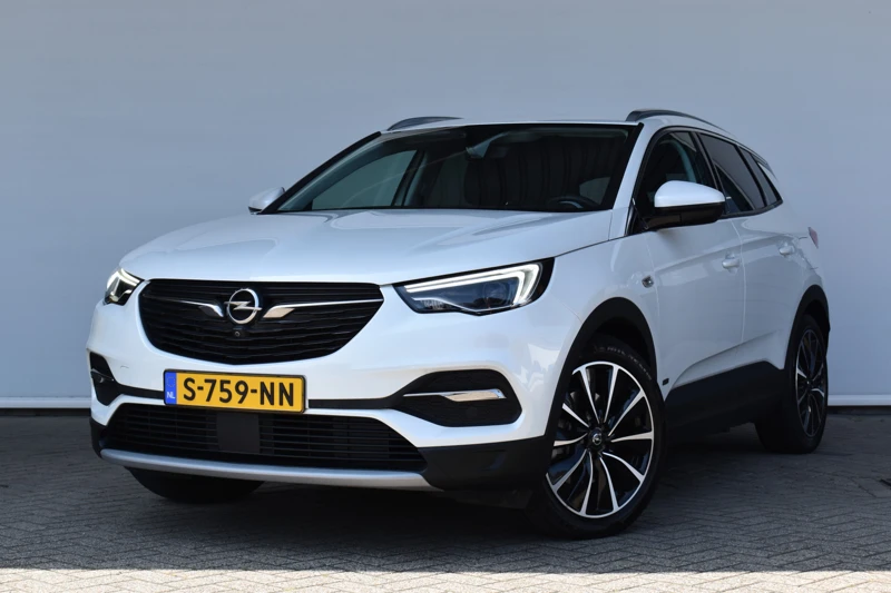 Opel Grandland X 1.6 Turbo Hybrid4 Business Executive