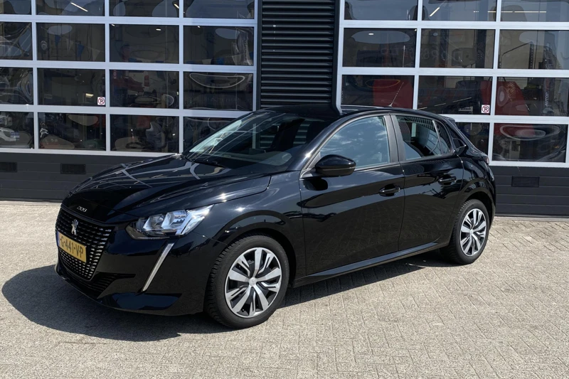 Peugeot 208 1.2 PureTech Blue Lease Active