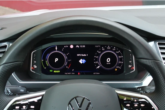 Volkswagen Tiguan 1.4 TSI eHybrid R-Line Business+ | Afneembare trekhaak | Adaptive Cruise | Stoelverwarming | 19" velgen
