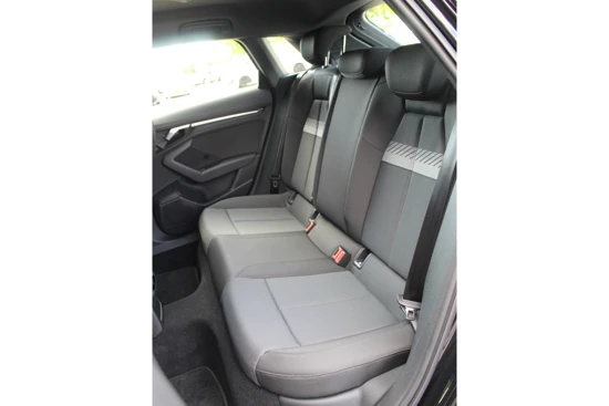 Audi A3 Sportback 30 TFSI Advanced Ed. S-Tronic | Virtual Cockpit | Cruise & Climate C. | Navi | LED | PDC | LMV |