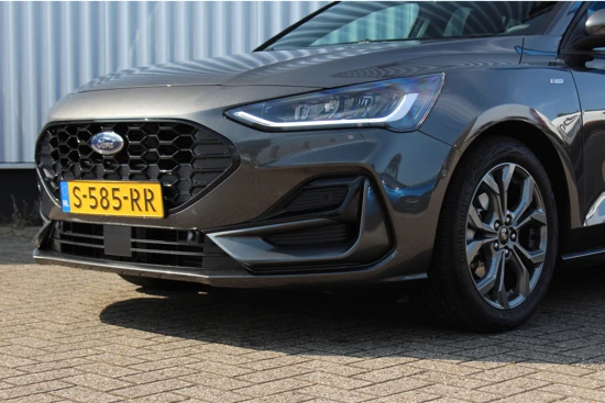 Ford Focus Wagon 1.0 EcoBoost 125pk Hybrid ST Line | GROOT SCHERM | STOEL/STUUR & VOORRUITVERWARMING | PARKEERCAMERA | ETC