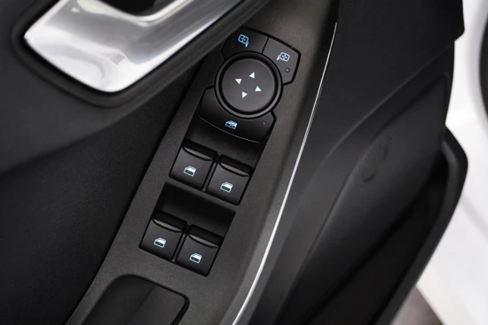 Ford Fiesta 1.0 EcoBoost Hybrid ST-Line | Navi By App | LED | Cruise | Airco | Parkeersensoren | Keyless | Lichtmetalen Velgen