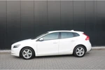 Volvo V40 T2 120pk Kinetic | Trekhaak | Dealer onderhouden