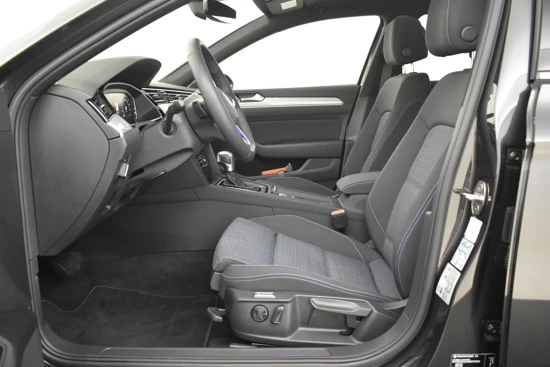 Volkswagen Passat Variant 1.4 TSI 218 PHEV GTE Business | Fabrieksgarantie 2026 | Adaptief cruise control | Panoramadak | Navigatie | App connect