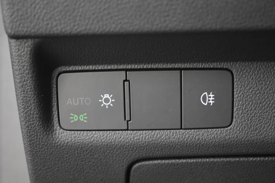 Škoda Enyaq iV 60 58 kWh 180pk | WARMTEPOMP | Adaptief cruise control | Navigatie | App connect | Dodehoekdetectie | Leder bekleding | LED kopl